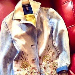 Fashionable Jean Designer long wear..